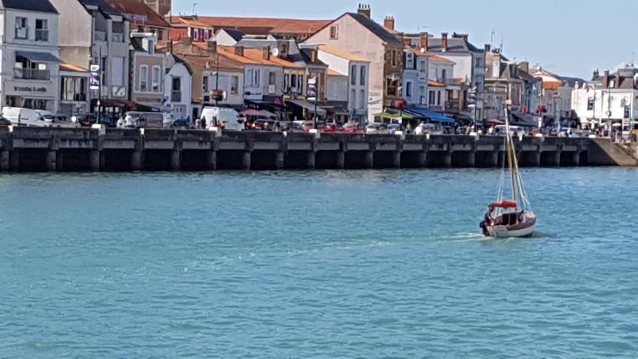 Appartement Vue Sur Mer Les Sables-dʼOlonne Exteriör bild
