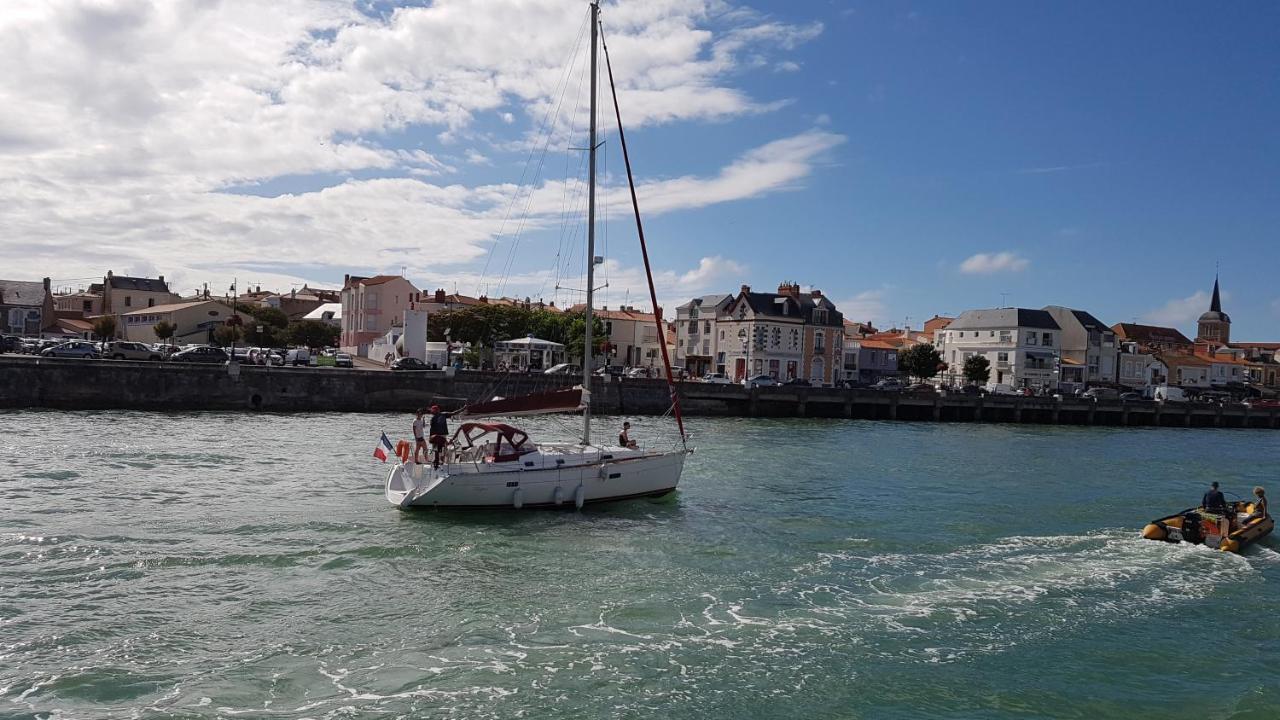 Appartement Vue Sur Mer Les Sables-dʼOlonne Exteriör bild