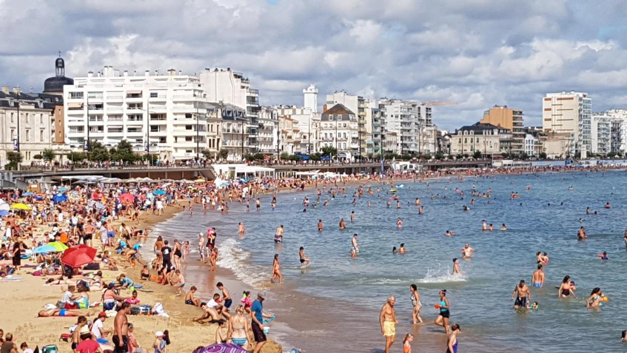 Appartement Vue Sur Mer Les Sables-dʼOlonne Exteriör bild
