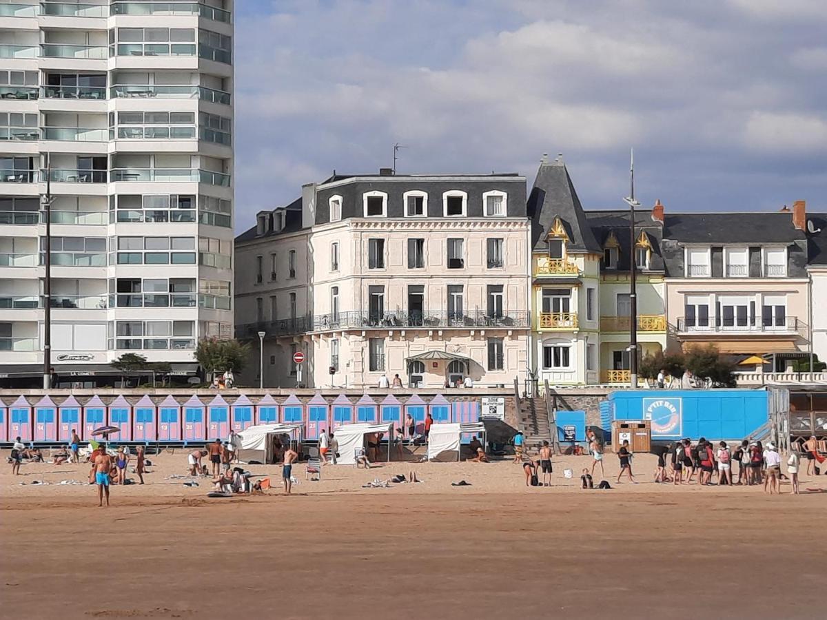 Appartement Vue Sur Mer Les Sables-dʼOlonne Exteriör bild